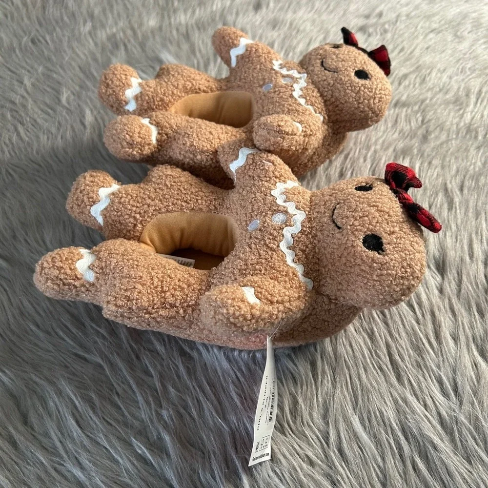 Holiday Time‎ Gingerbread Slippers Girls Size 9-10 Brown Slip On Plushy Shoes